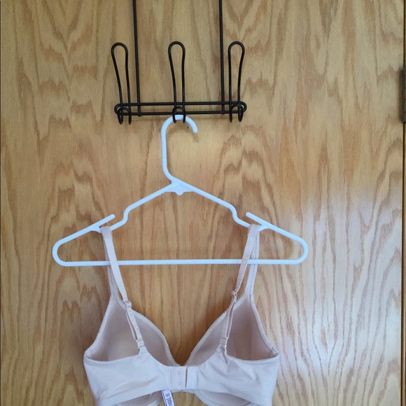 Victoria Secret Bra - Picture 2 of 8